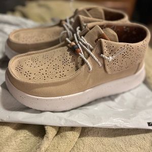 WENDY PEAK FOLD BOOT SUEDE - TAN - 10SIZE: 10